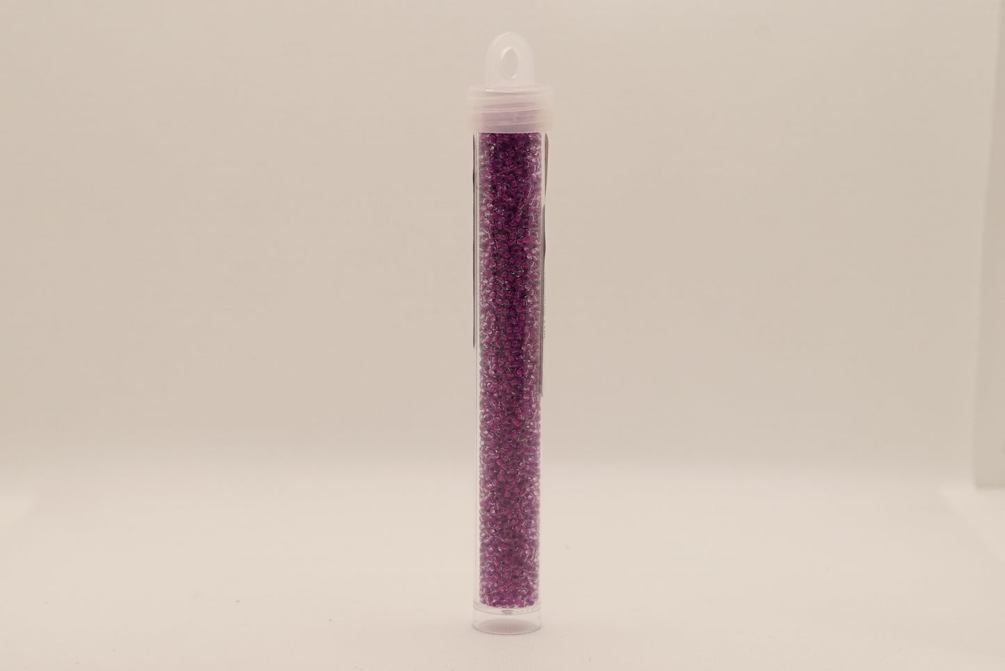 25 - 11/0 Vial Crystal C/L Neon Purple