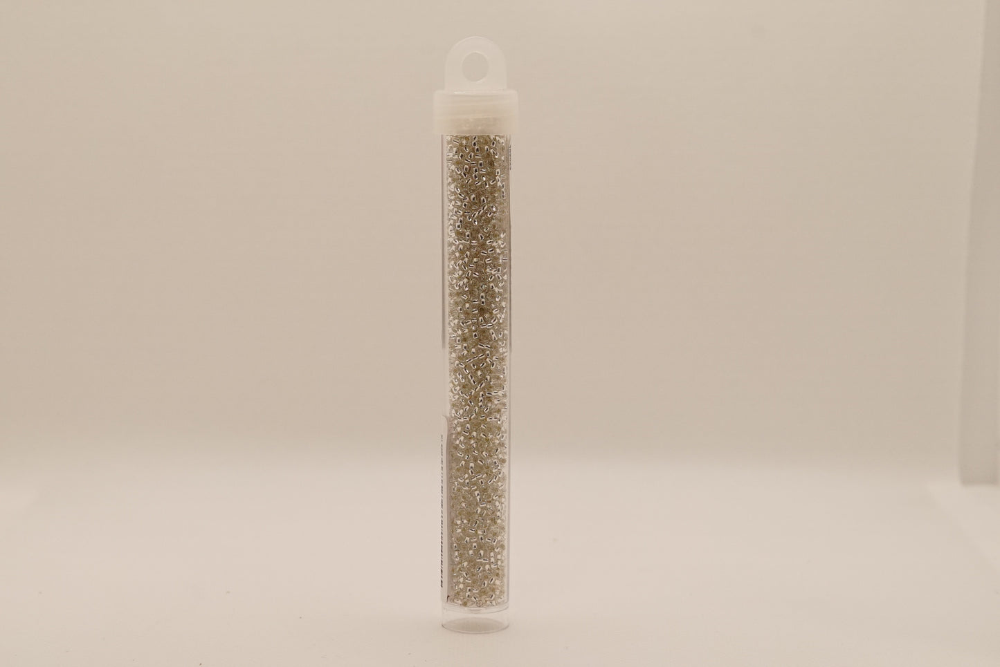 82 - 11/0 Vial S/L Crystal