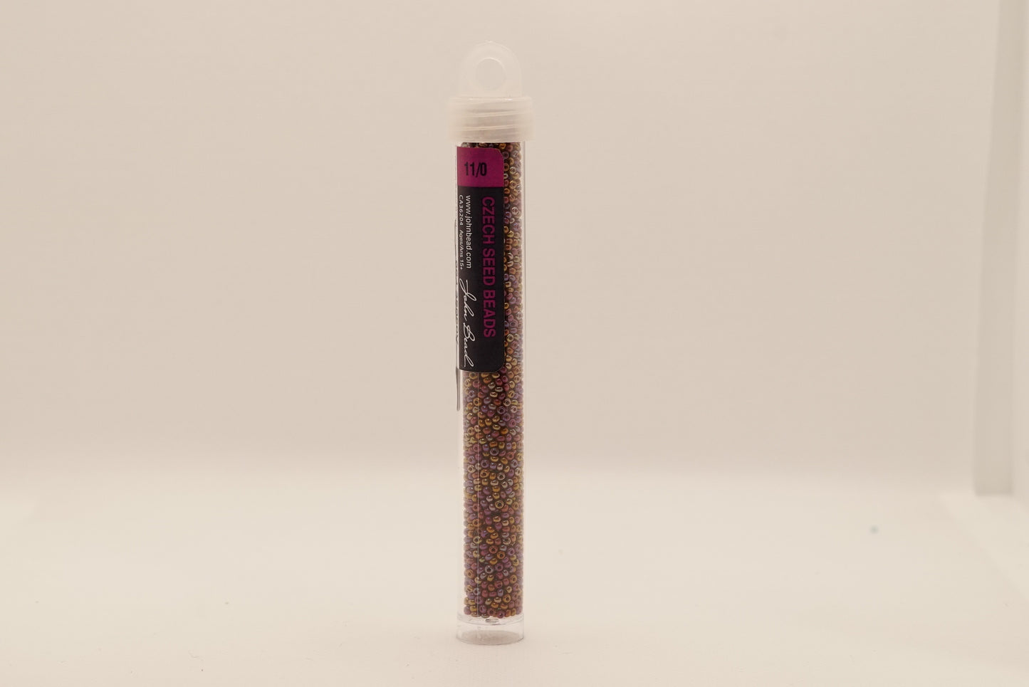 138 - 11/0 Vial Opaque Ruby AB
