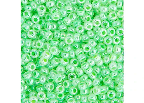 442 - Miyuki Seed Bead 11/0 Light Crystal Green