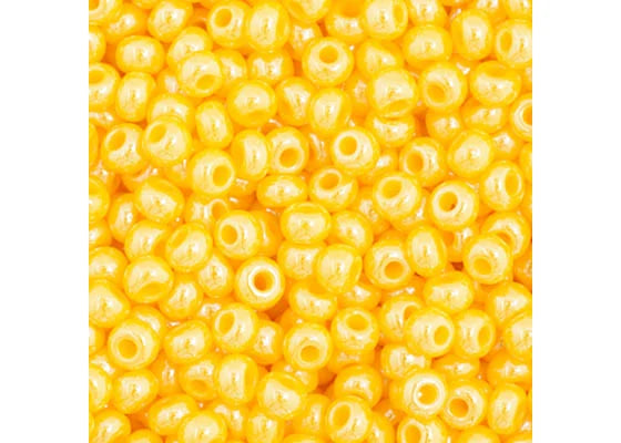 135 - 11/0 Vial Opaque Golden Yellow Luster