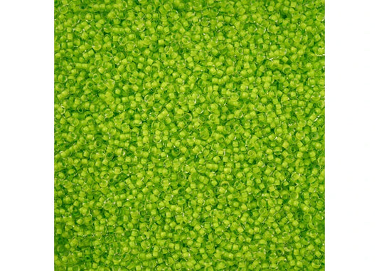 674 - 11/0 Crystal C/L Terra Intensive Light Green