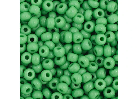 38 - 11/0 Vial Opaque Medium Green